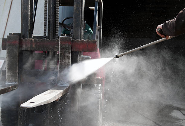 Best Building Exterior Washing  in Escanaba, MI